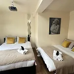 Ensuite Room Shoreditch